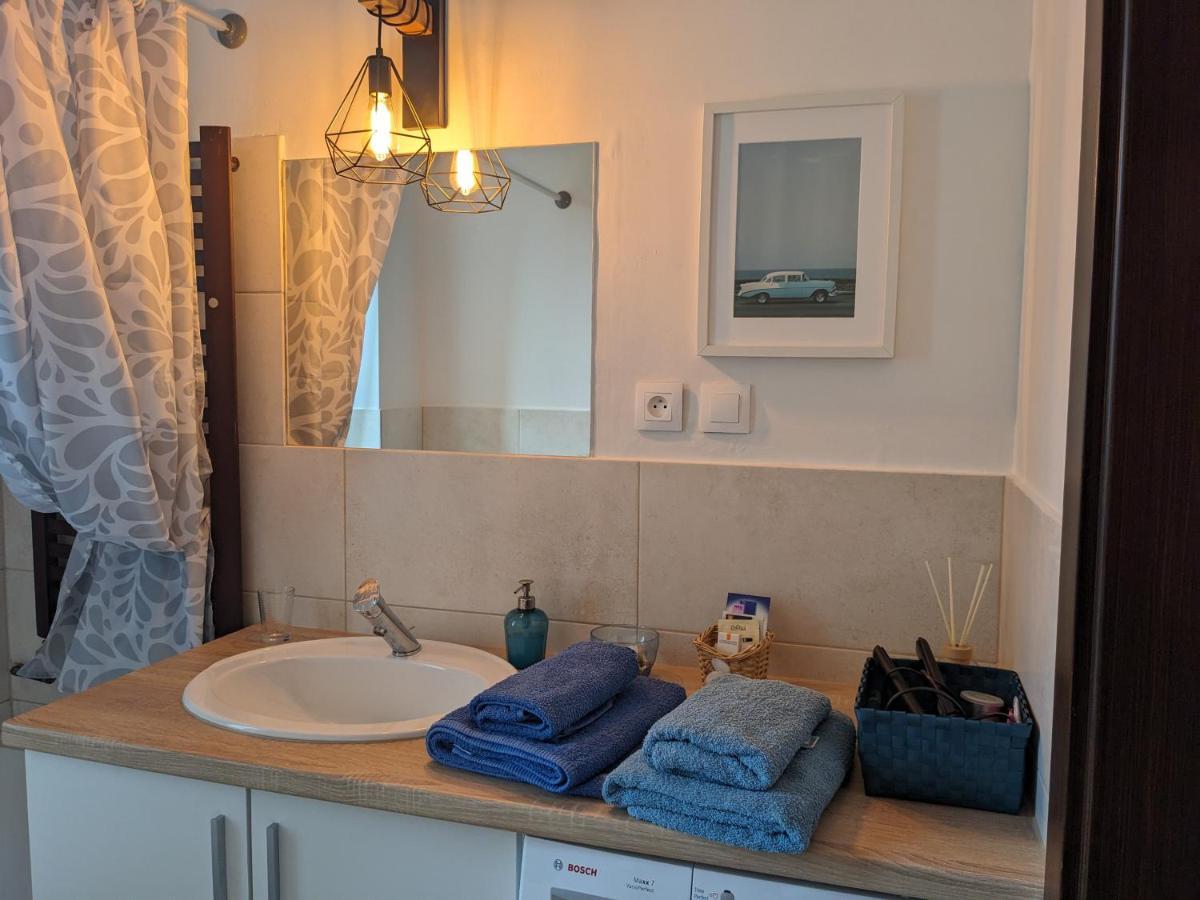Blue Apartament Lubon Luaran gambar