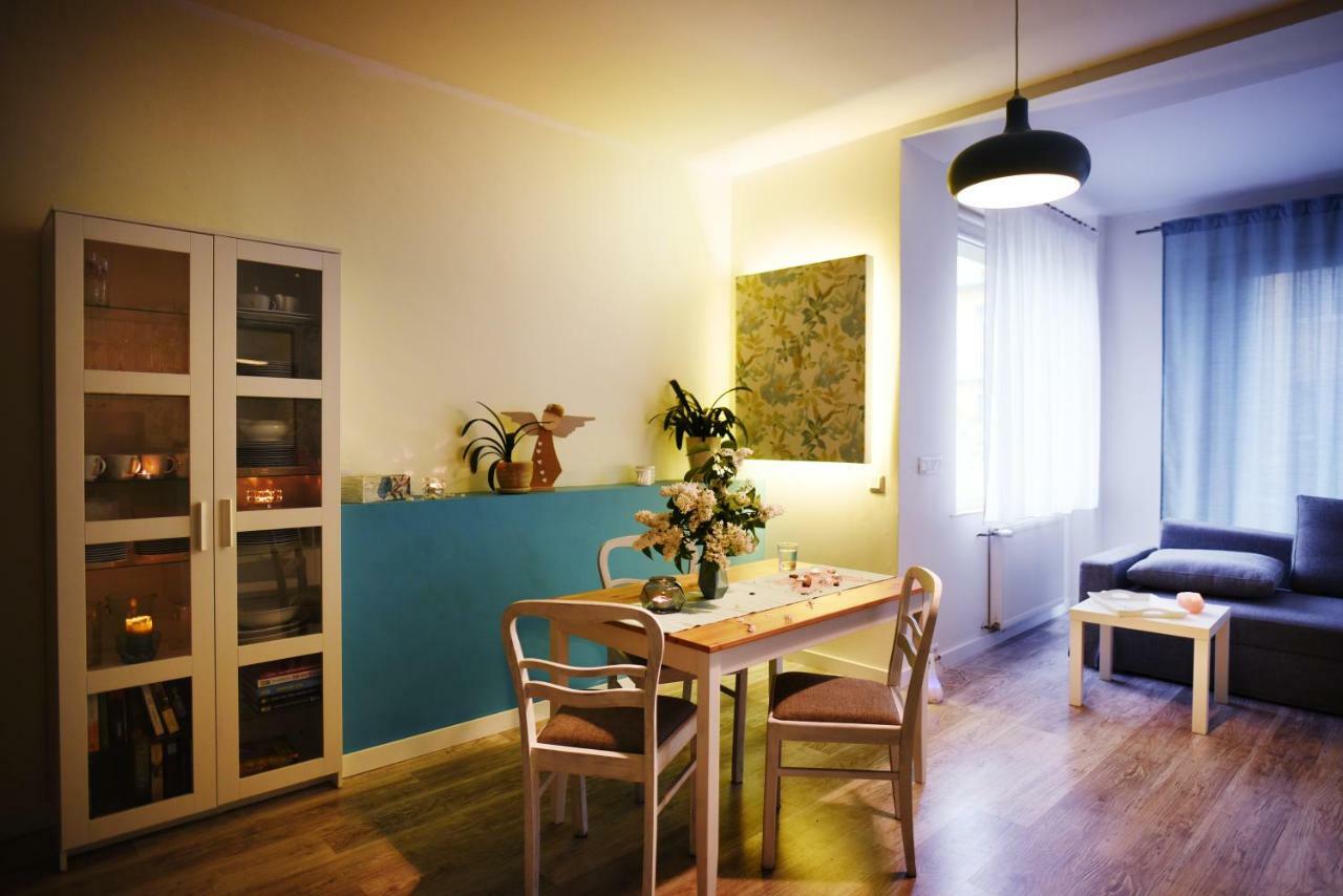Blue Apartament Lubon Luaran gambar